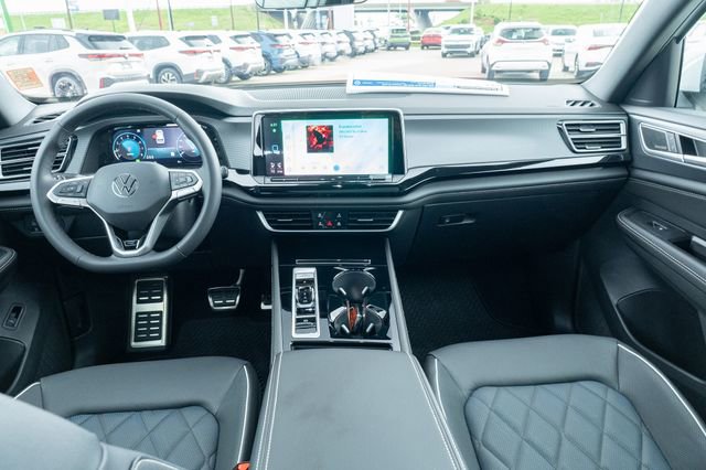 New 2026 Volkswagen Atlas Cross Sport SEL Premium R-Line AWD/4WD image 32