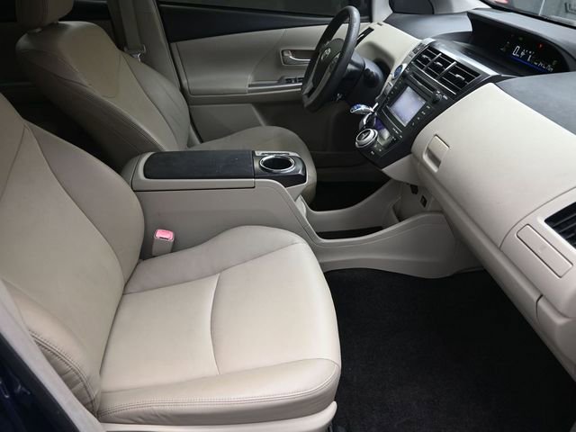 Used 2012 Toyota Prius V Five image 34