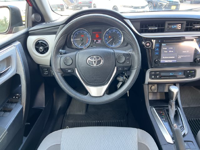 Used 2019 Toyota Corolla LE w/ LE Premium Package FWD image 12