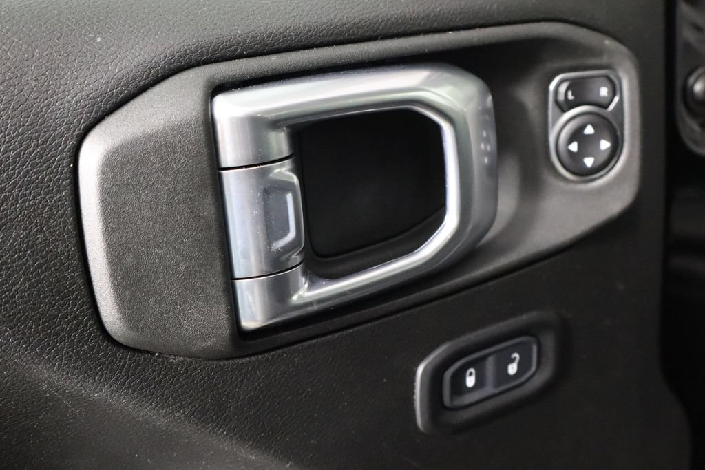 Used 2023 Jeep Wrangler Unlimited Sport AWD/4WD image 18