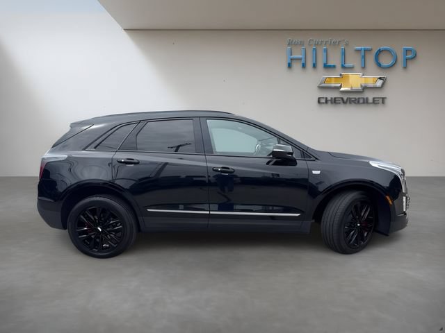 Used 2022 Cadillac XT5 Sportv w/ LPO, ONYX Package AWD/4WD image 3