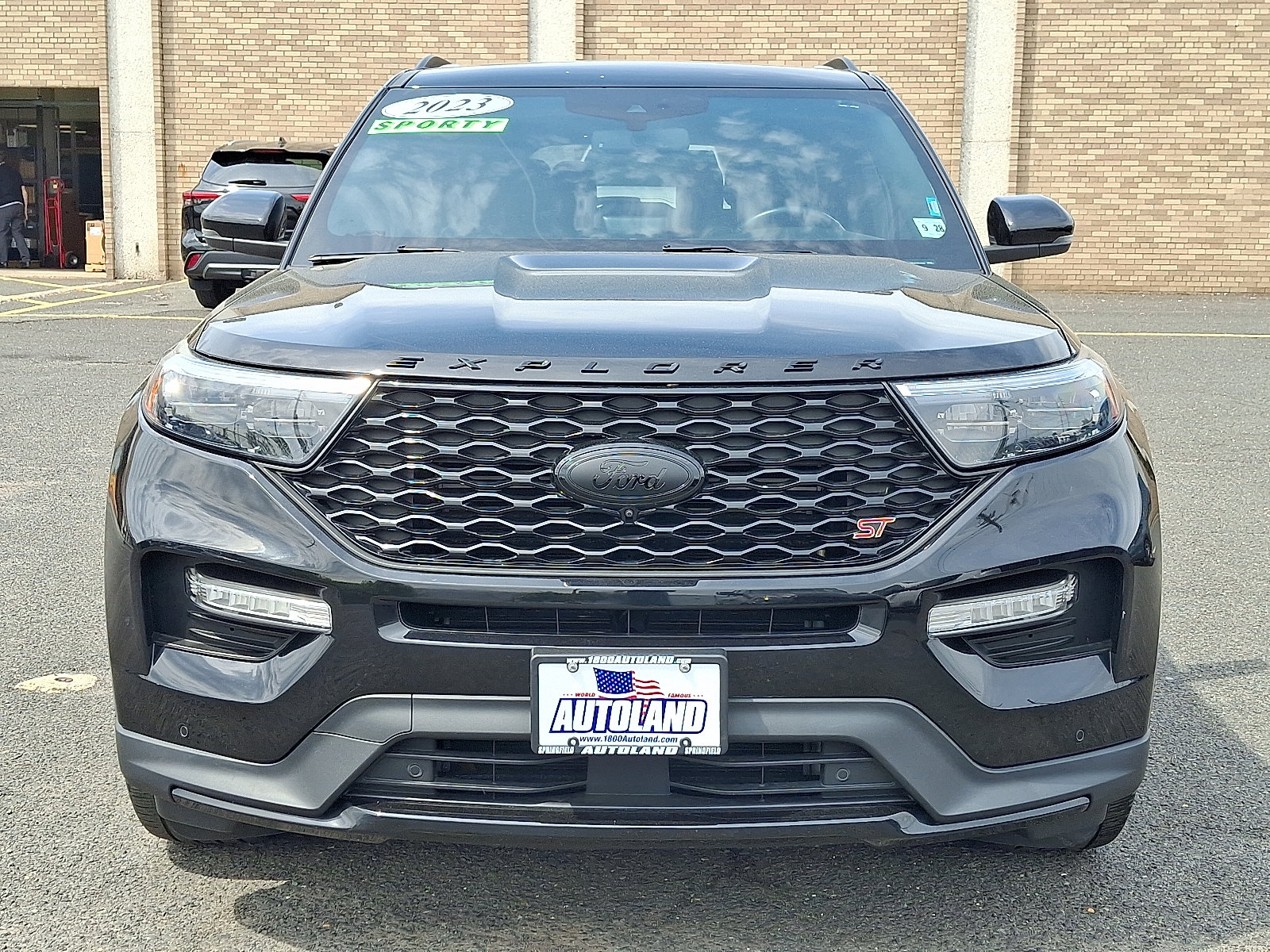 Used 2023 Ford Explorer ST w/ Equipment Group 401A AWD/4WD image 2