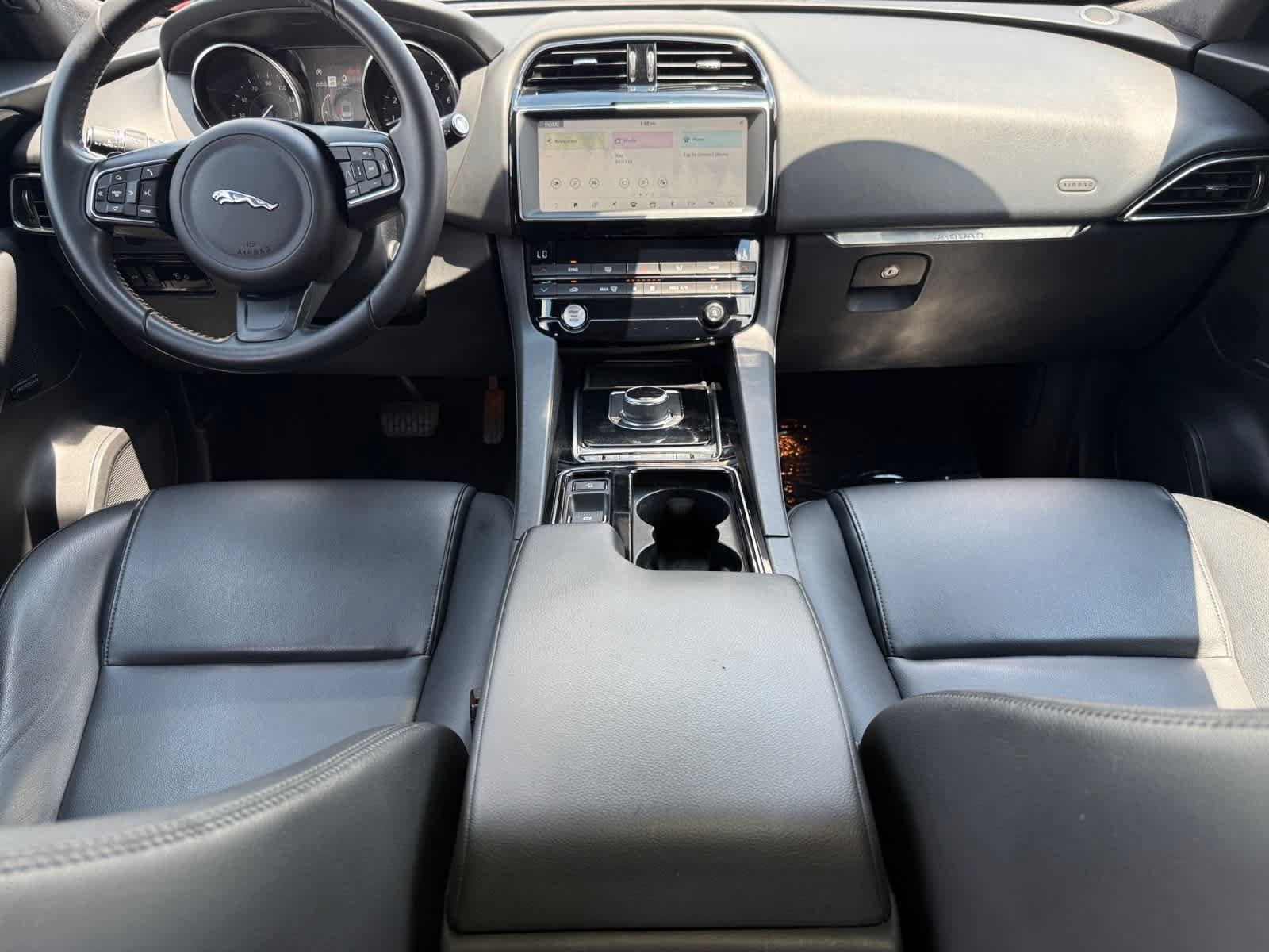 Used 2020 Jaguar F-PACE Premium AWD/4WD image 13