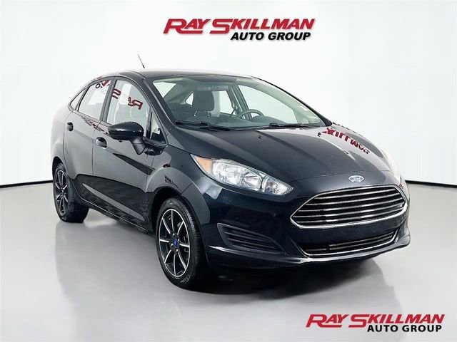 Used 2017 Ford Fiesta SE FWD image 1