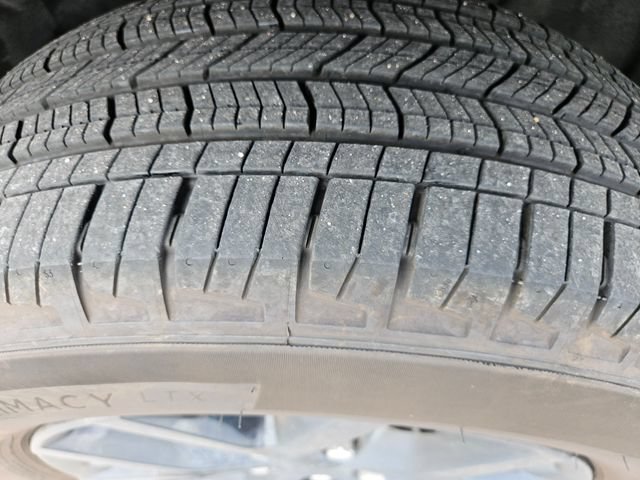 Used 2024 Jeep Grand Cherokee L Laredo AWD/4WD image 29