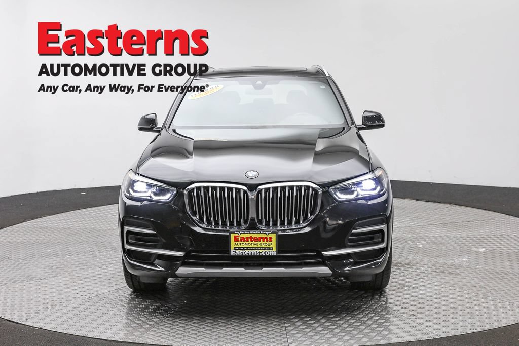 Used 2023 BMW X5 xDrive40i AWD/4WD image 2
