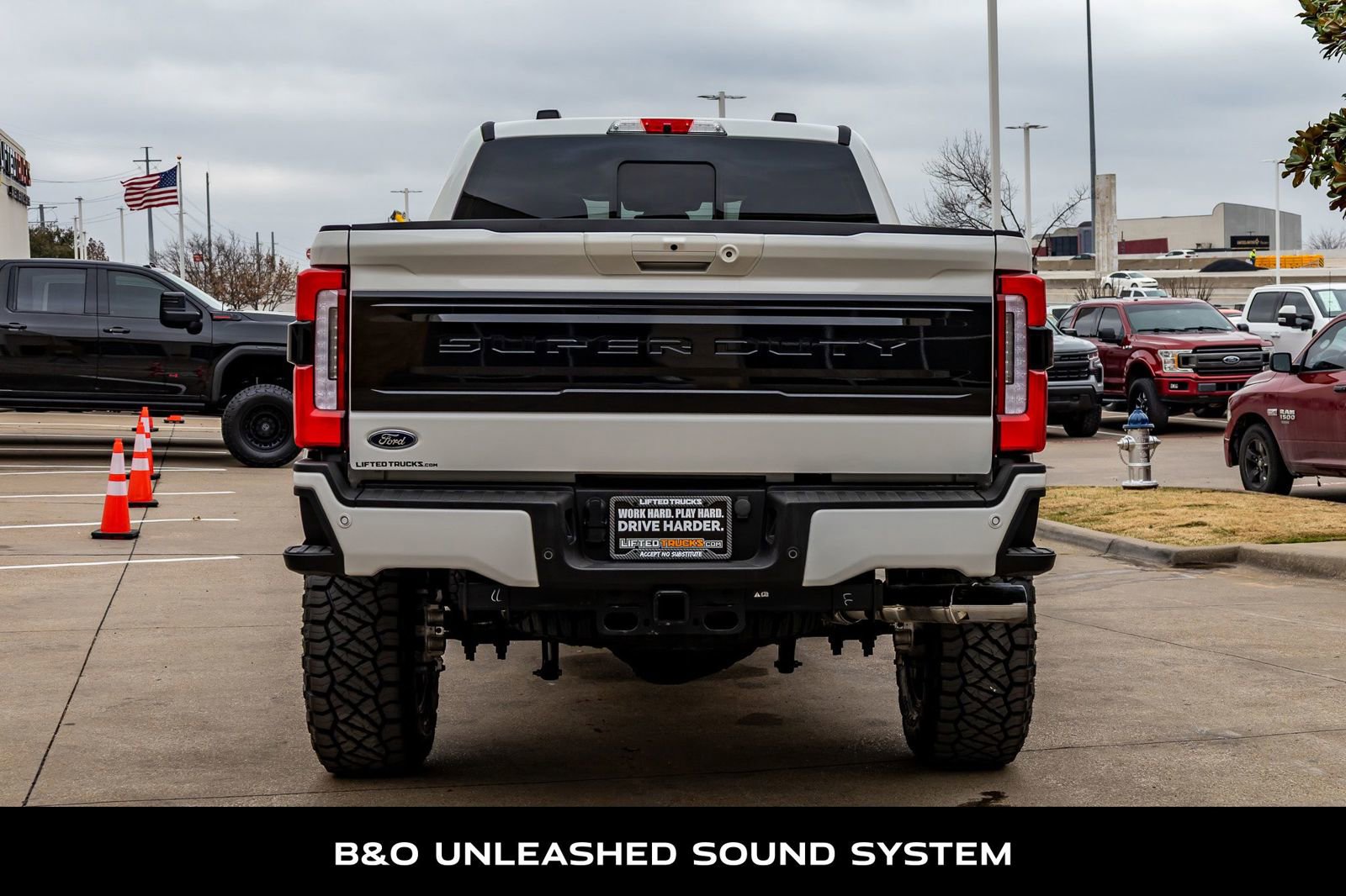 Used 2025 Ford F250 Platinum w/ Tremor Off-Road Package image 8