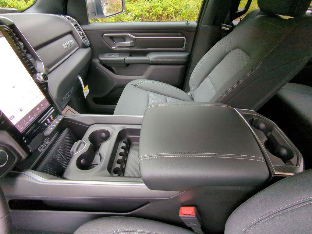 New 2026 RAM 1500 Big Horn AWD/4WD image 19