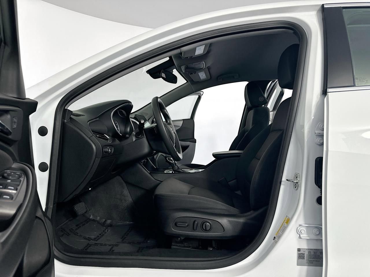 Used 2023 Chevrolet Malibu LT image 23