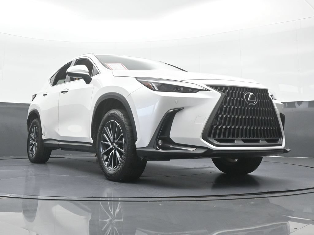 Used 2025 Lexus NX 250 FWD w/ Towing Package (2000 Lbs) image 61