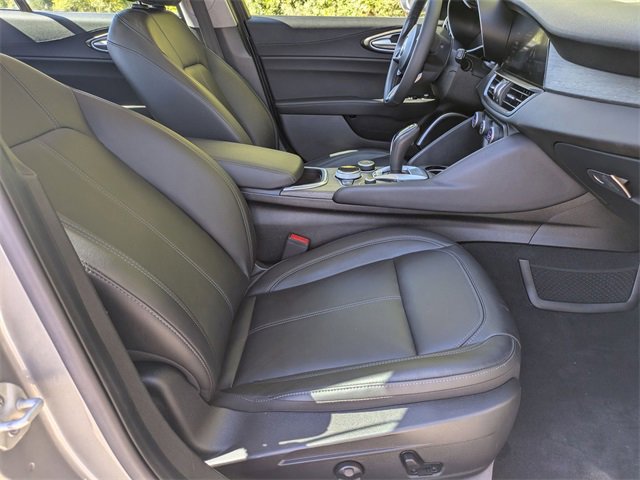 Used 2021 Alfa Romeo Giulia Ti image 28