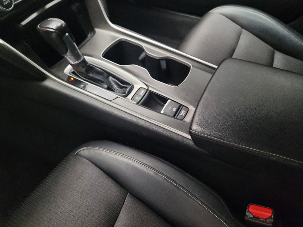 Used 2018 Honda Accord Sport image 26