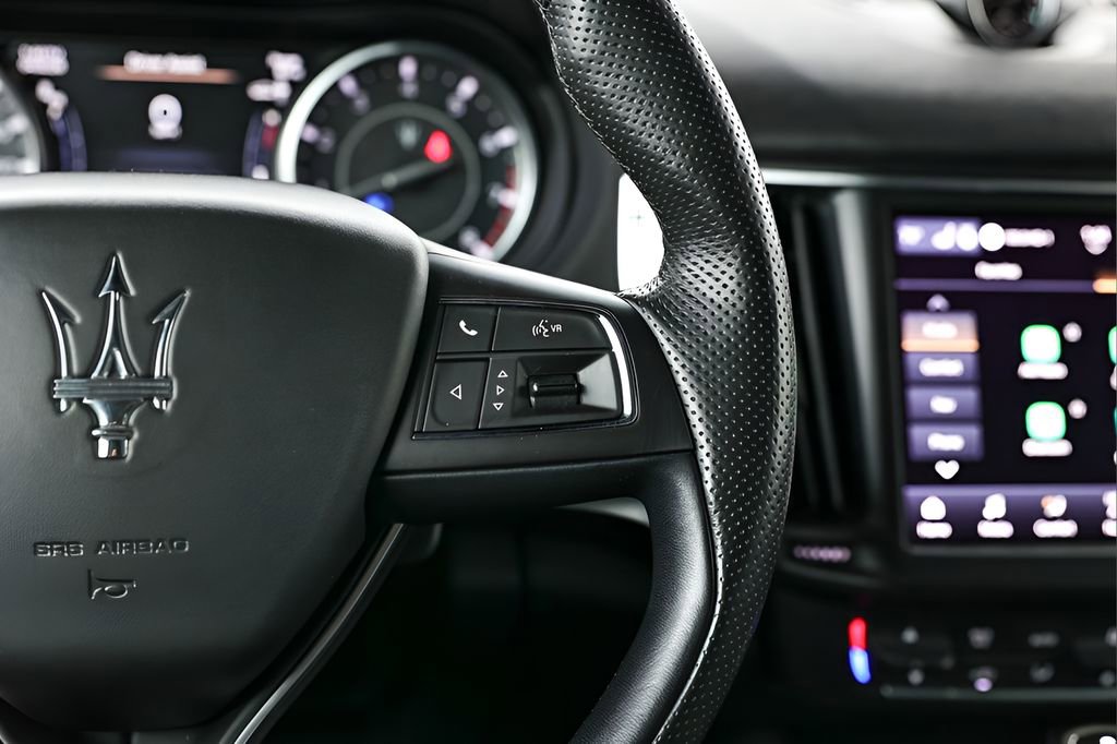 Used 2023 Maserati Levante Modena image 38