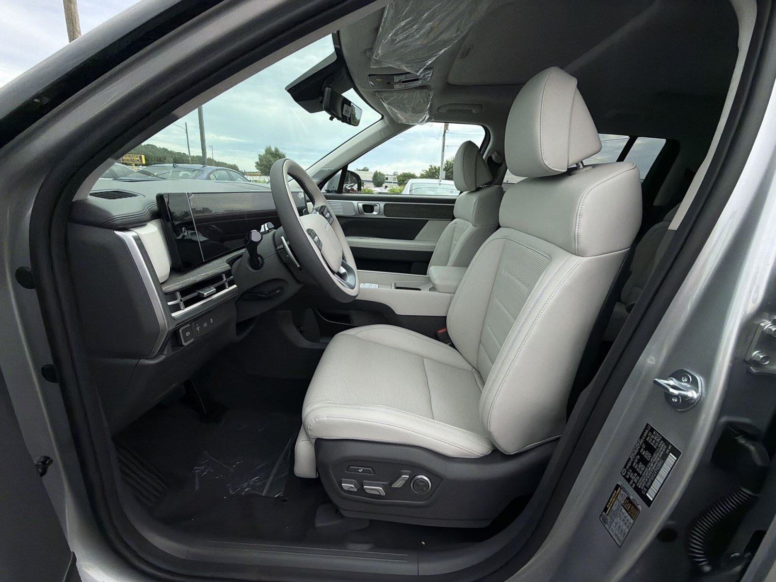 New 2026 Hyundai Santa Fe Calligraphy w/ Tow & Go Package AWD/4WD image 13