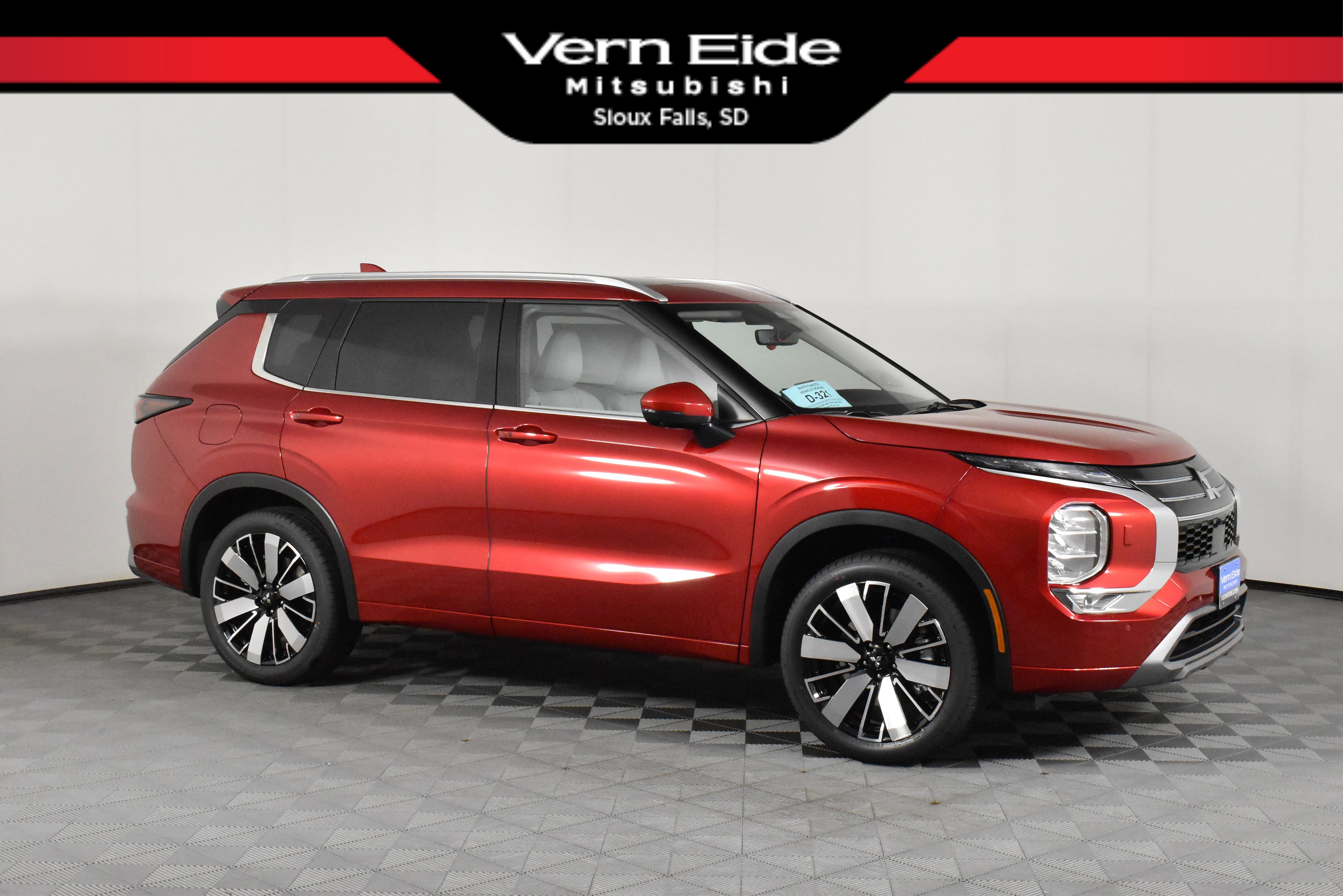 New 2025 Mitsubishi Outlander SEL