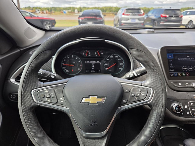 Used 2023 Chevrolet Malibu LT FWD image 19