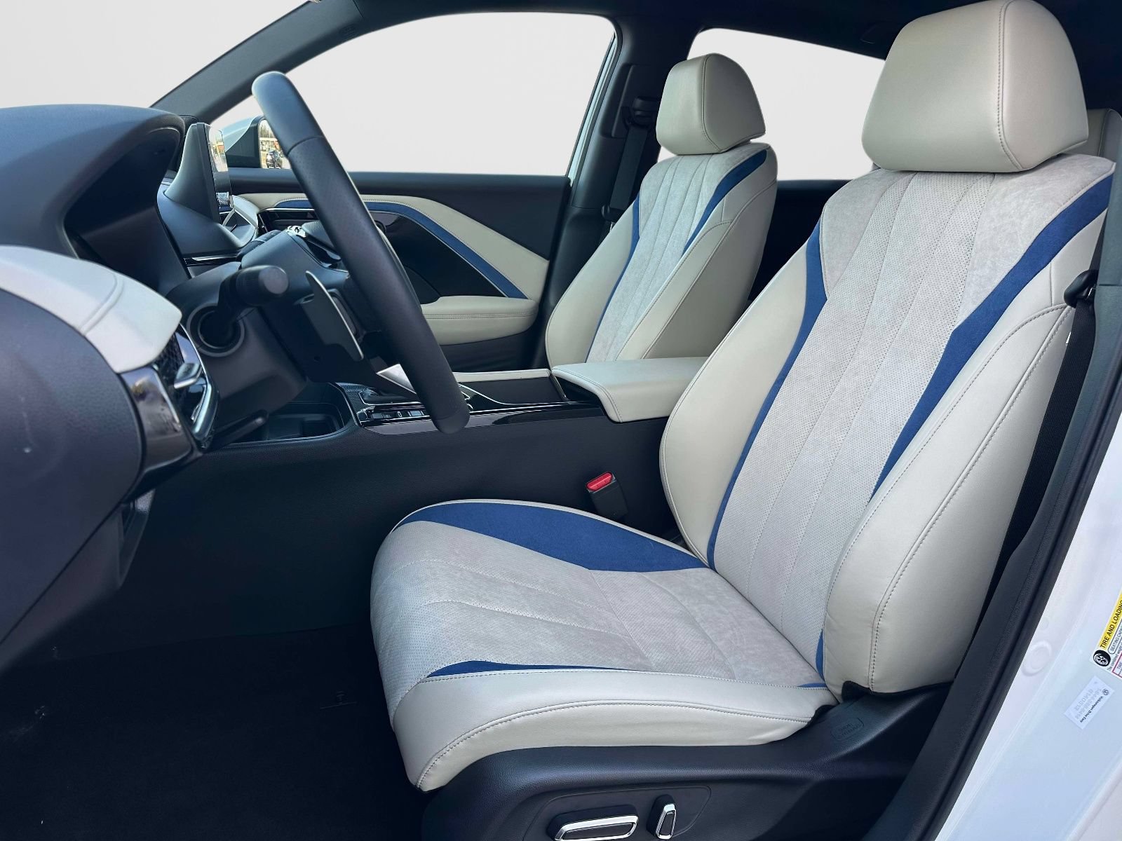 Certified 2025 Acura ADX A-Spec AWD/4WD image 15