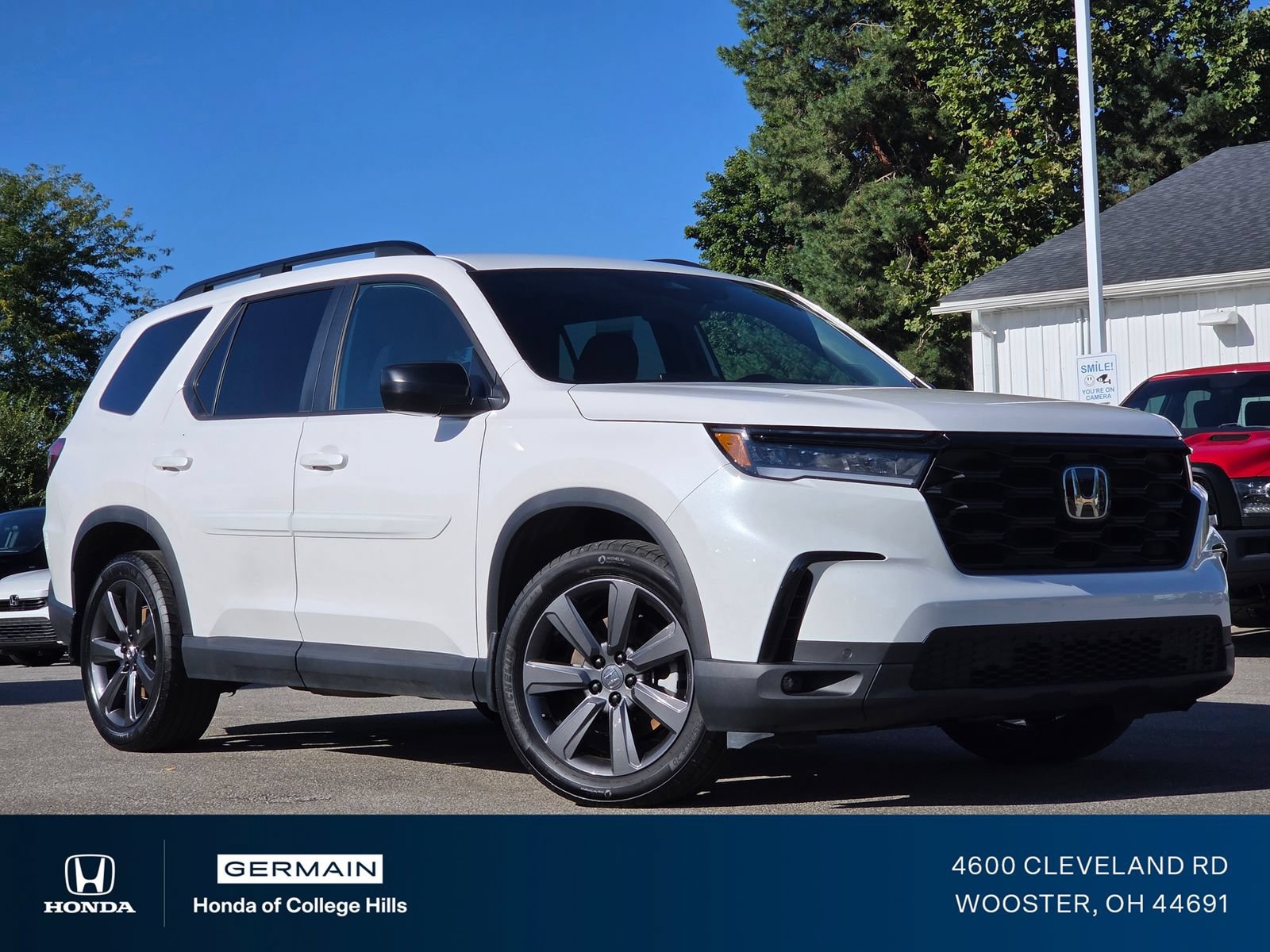 Used 2025 Honda Pilot Sport image 5