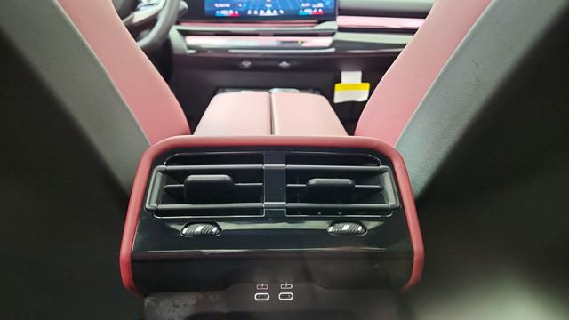 Used 2025 BMW i5 xDrive40 image 52