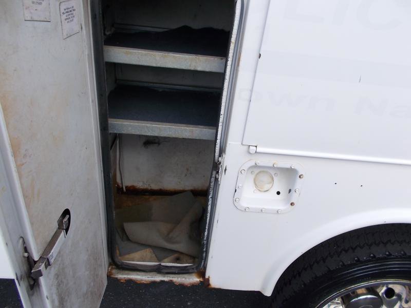 Used 2004 Ford F450 XL image 37