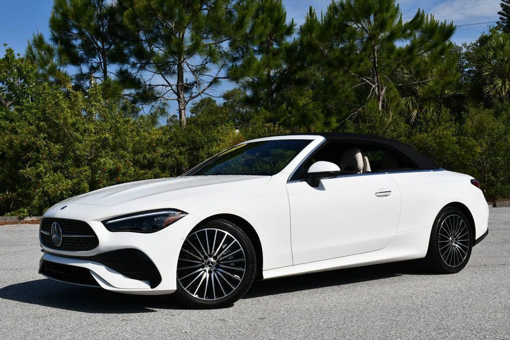 Used 2024 Mercedes-Benz CLE 450 4MATIC Cabriolet image 28