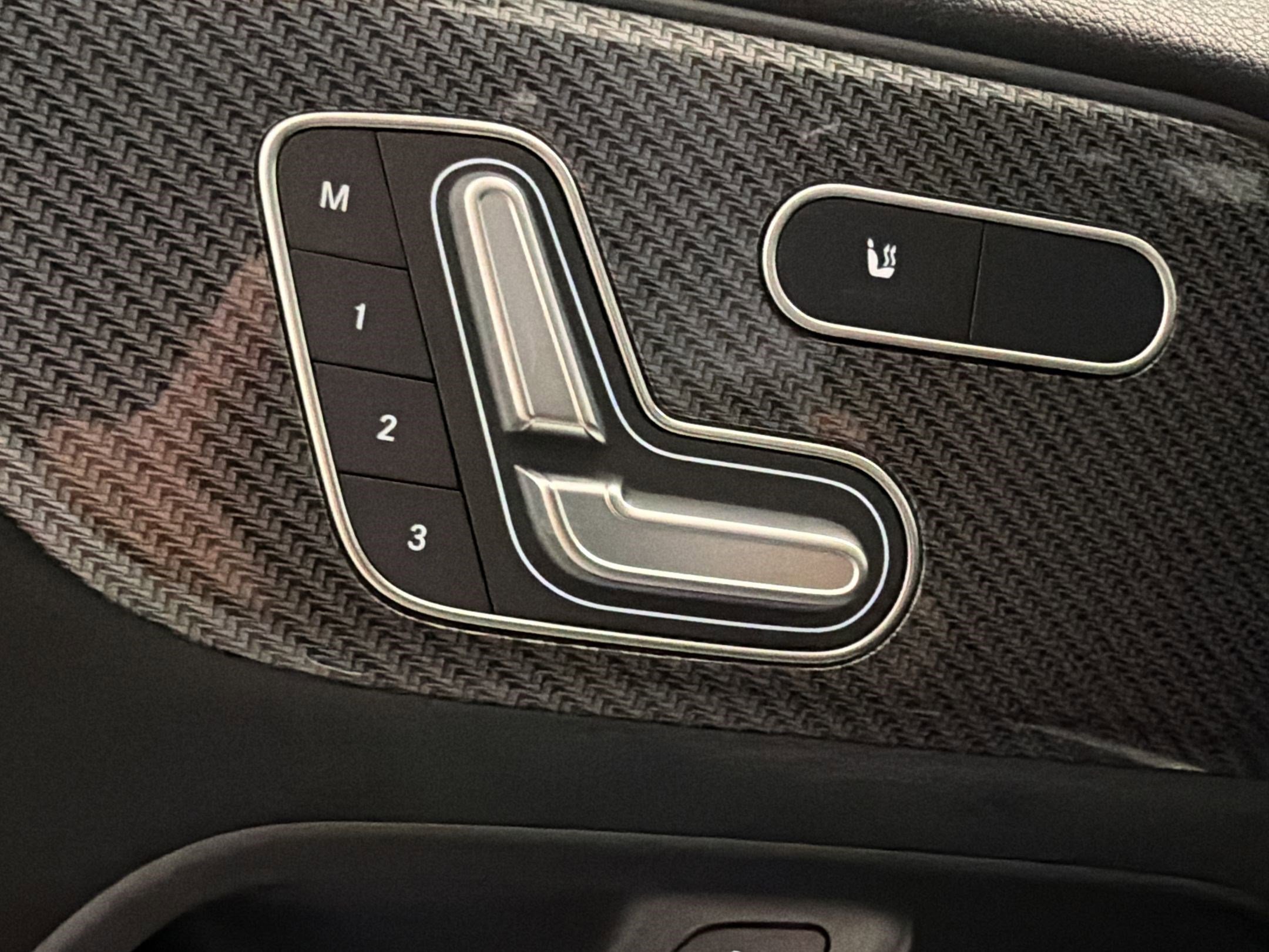 New 2026 Mercedes-Benz GLA 35 AMG 4MATIC image 16