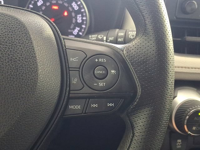 Certified 2021 Toyota RAV4 XLE FWD image 27