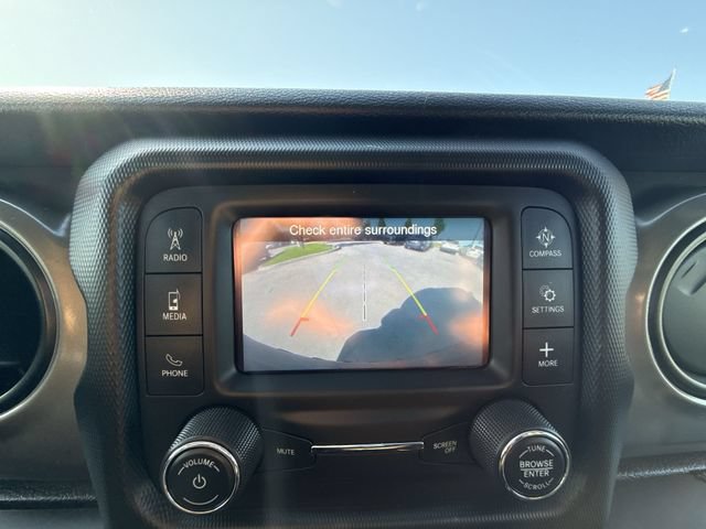 Used 2018 Jeep Wrangler Unlimited Sport S AWD/4WD image 17