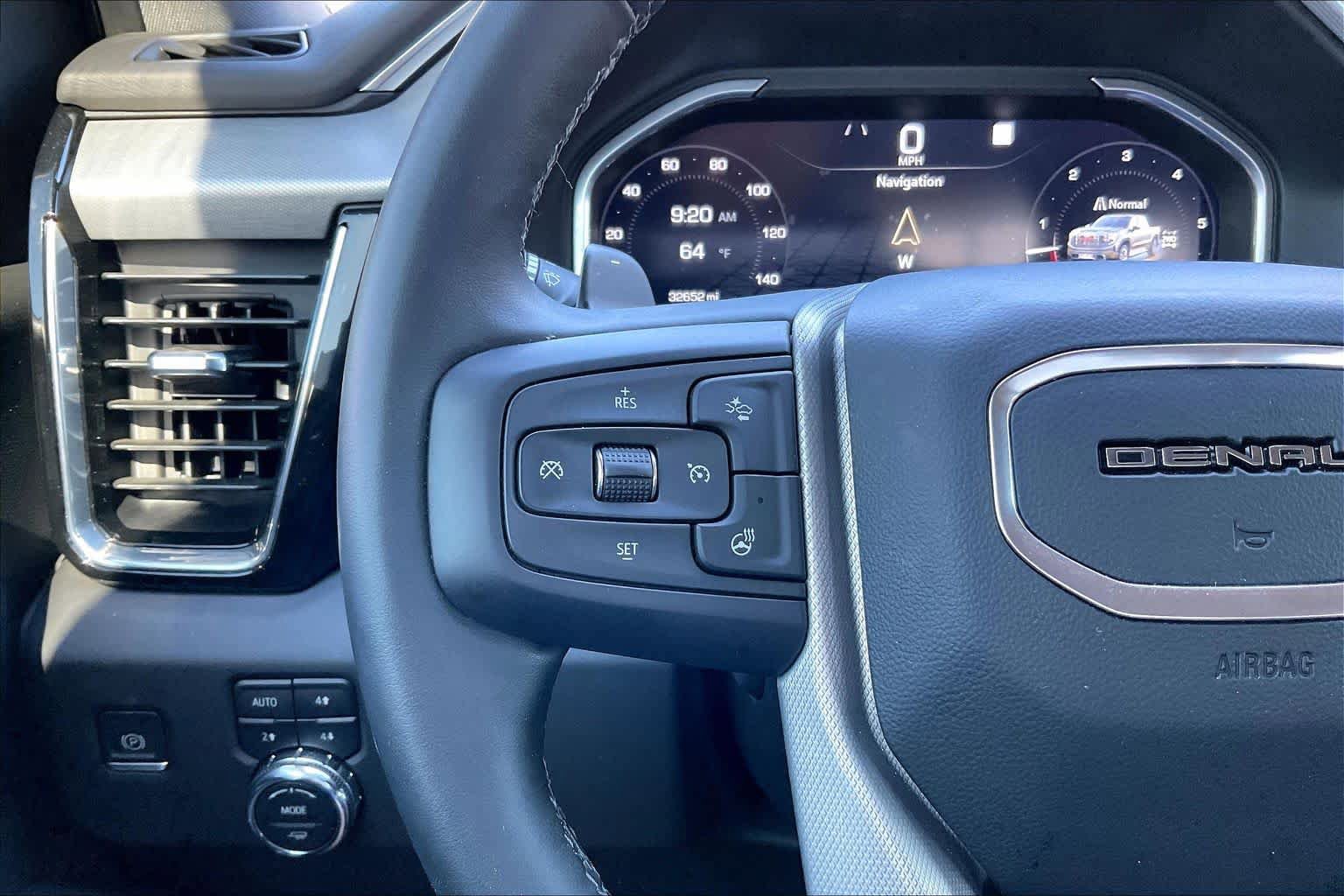 Used 2023 GMC Sierra 1500 Denali AWD/4WD image 23
