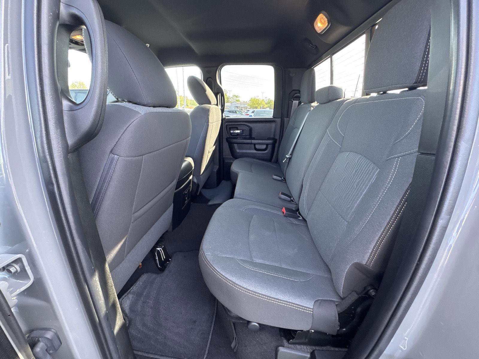 Used 2022 RAM 1500 Classic Warlock w/ Ceramic Gray Warlock Package AWD/4WD image 10