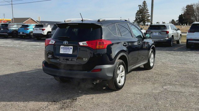 Used 2013 Toyota RAV4 XLE image 8