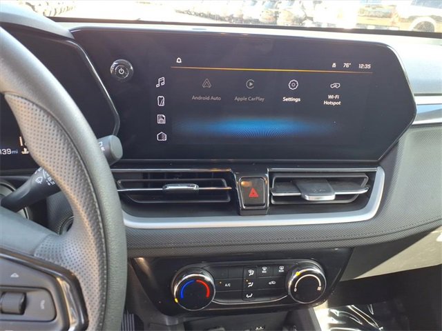 Used 2025 Chevrolet TrailBlazer LT image 13