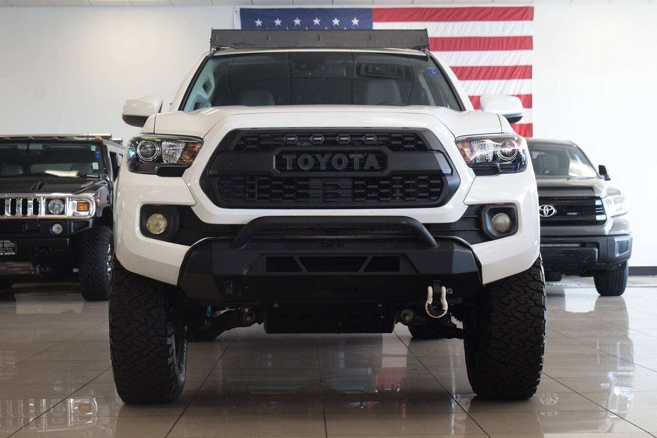 Used 2021 Toyota Tacoma SR AWD/4WD image 2