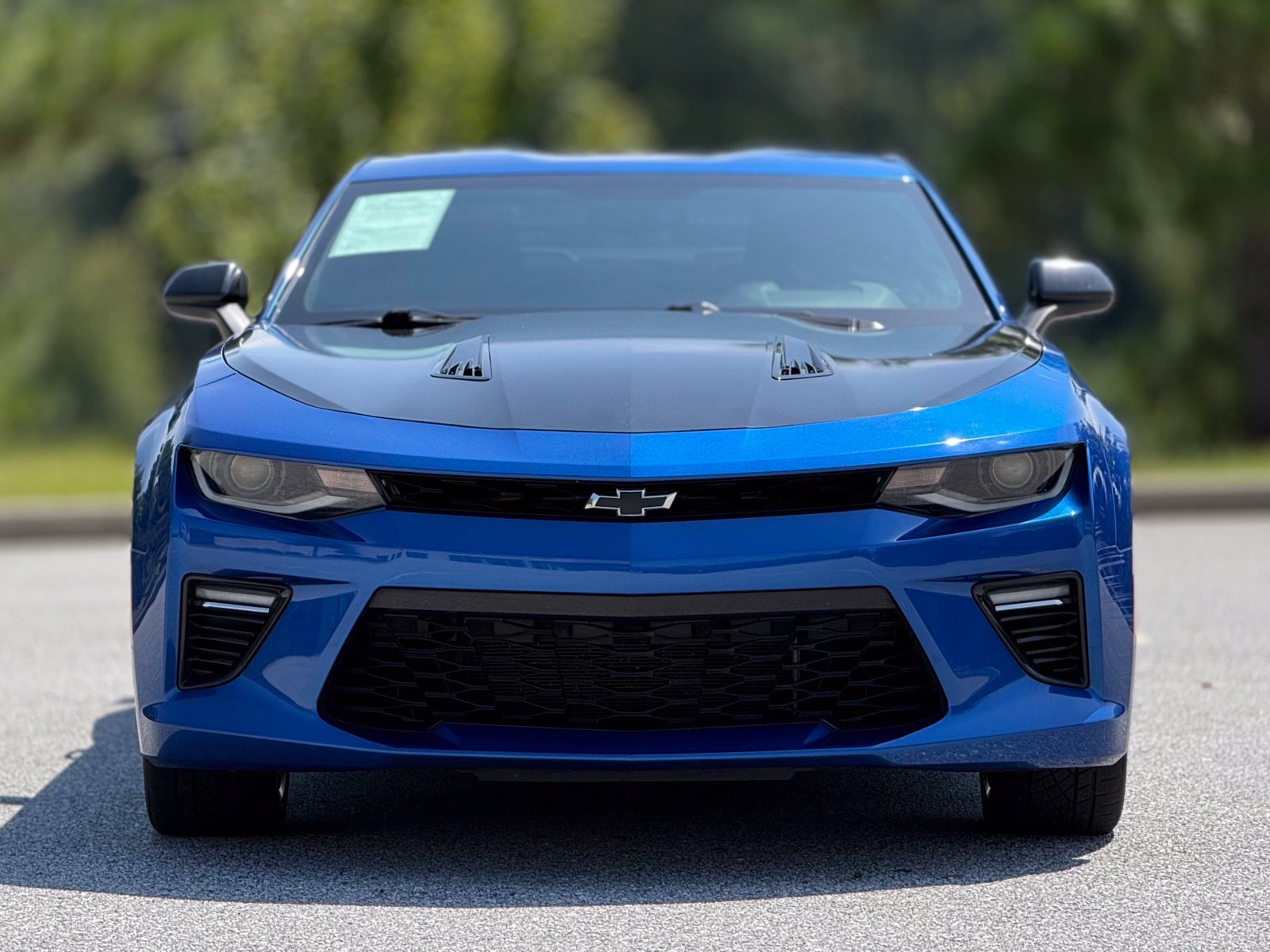 Used 2018 Chevrolet Camaro SS RWD image 3