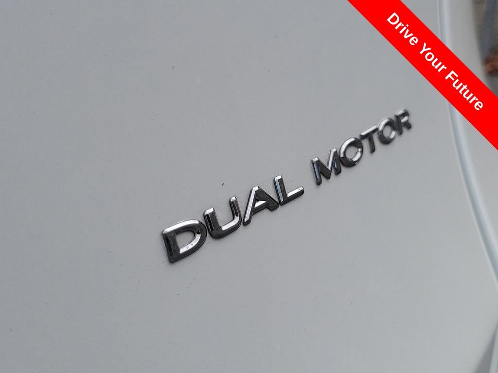 Used 2021 Tesla Model Y Long Range AWD/4WD image 23