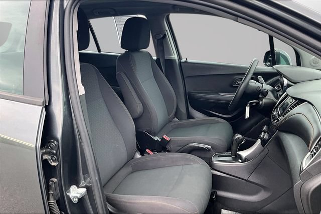 Used 2019 Chevrolet Trax LS FWD image 7