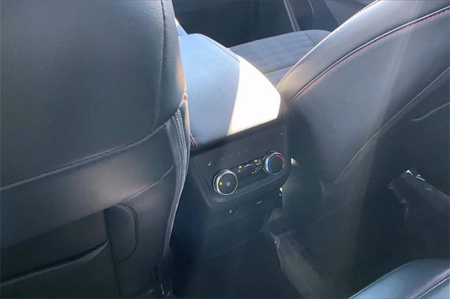 Used 2025 Ford Explorer ST-Line w/ ST-Line Street Pack image 36