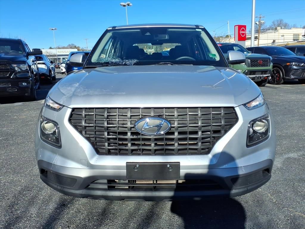Used 2020 Hyundai Venue SE image 11
