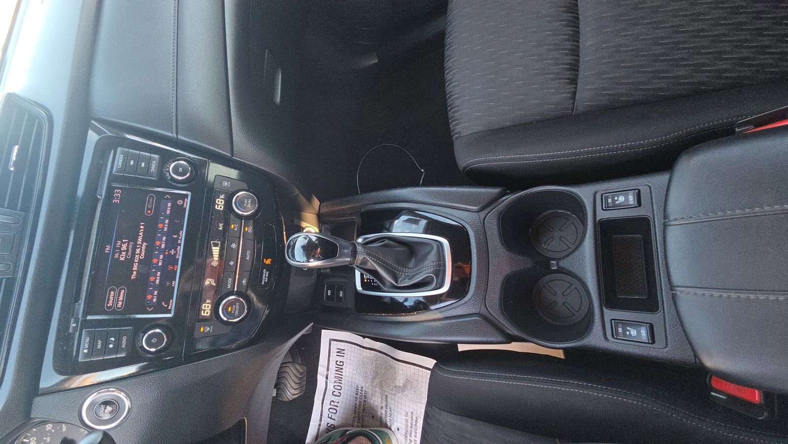 Used 2019 Nissan Rogue SV w/ Premium Package image 30