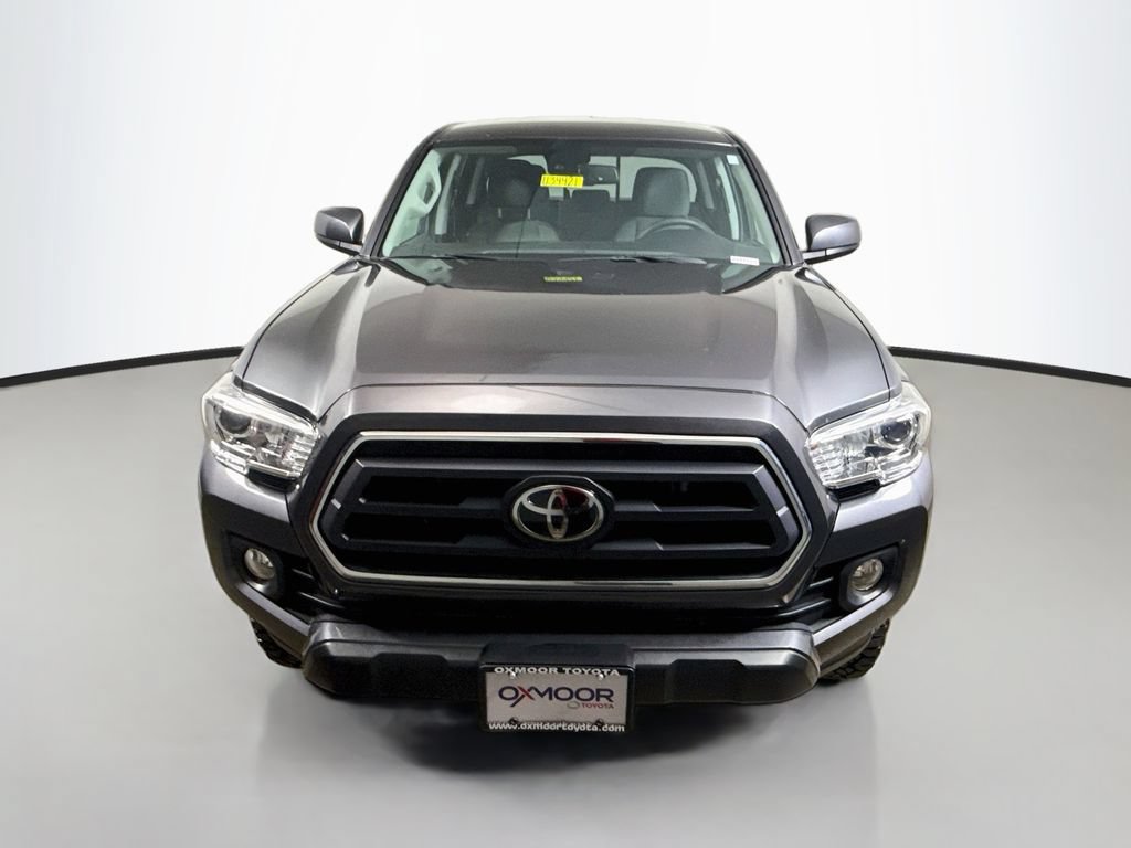 Used 2023 Toyota Tacoma SR5 RWD image 2