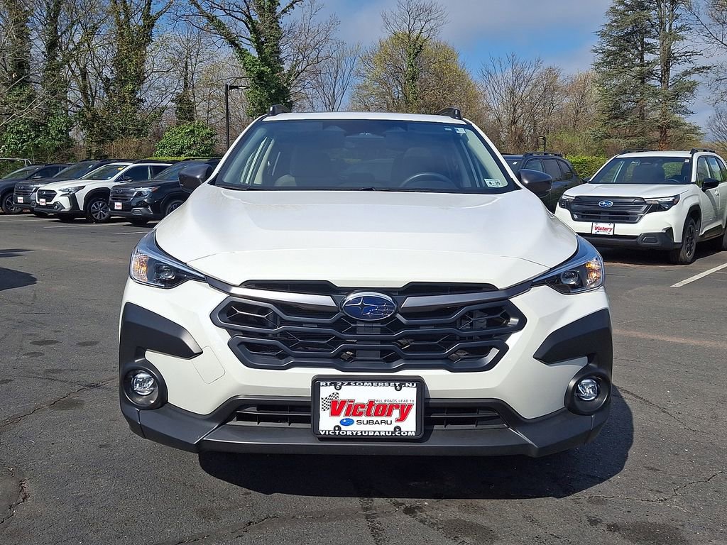 Used 2025 Subaru Crosstrek 2.0i Premium image 2