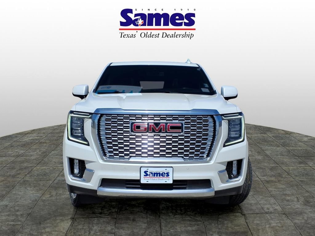 Used 2022 GMC Yukon XL Denali image 2
