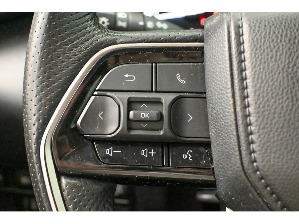 Used 2023 Toyota Tundra SR5 w/ SR5 Premium Package AWD/4WD image 36