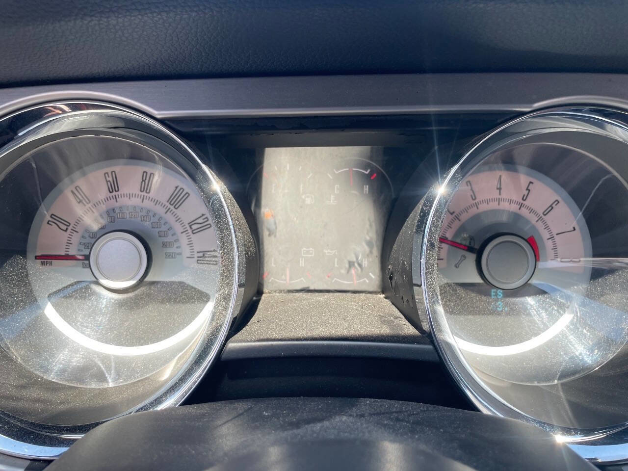 Used 2010 Ford Mustang GT Premium RWD image 30