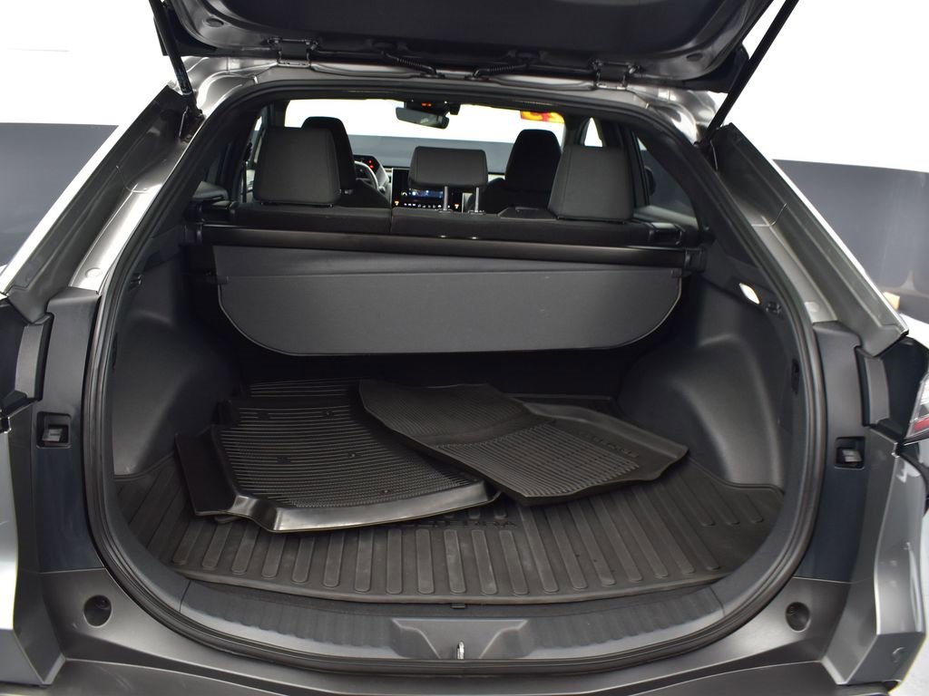 Used 2025 Subaru Solterra Premium w/ Premium Package image 9