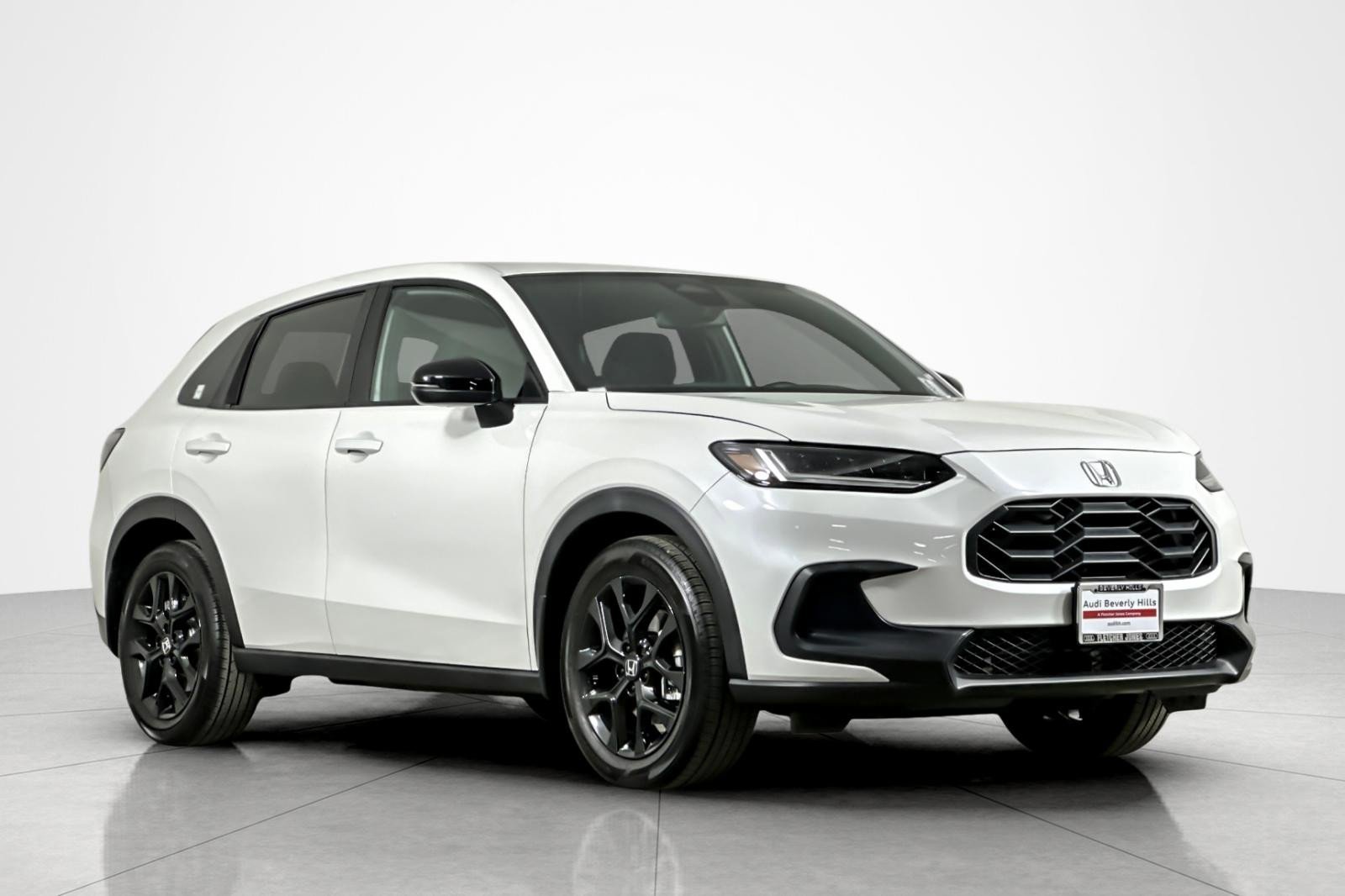 Used 2025 Honda HR-V Sport image 7