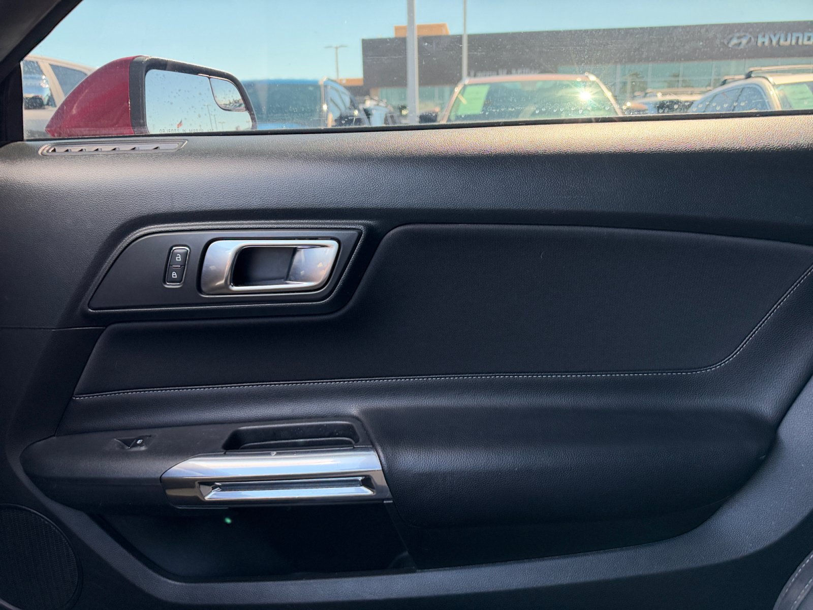 Used 2020 Ford Mustang Coupe RWD image 16