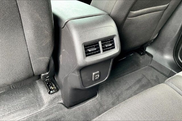 Used 2023 Chevrolet Equinox LT FWD image 10