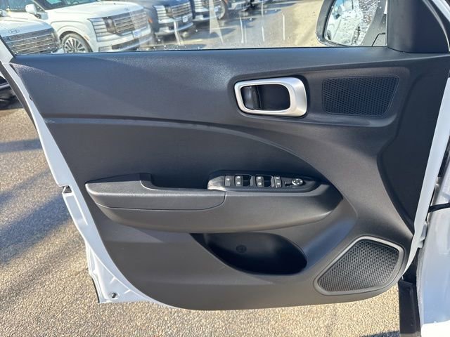 Used 2026 Hyundai Venue SE image 11