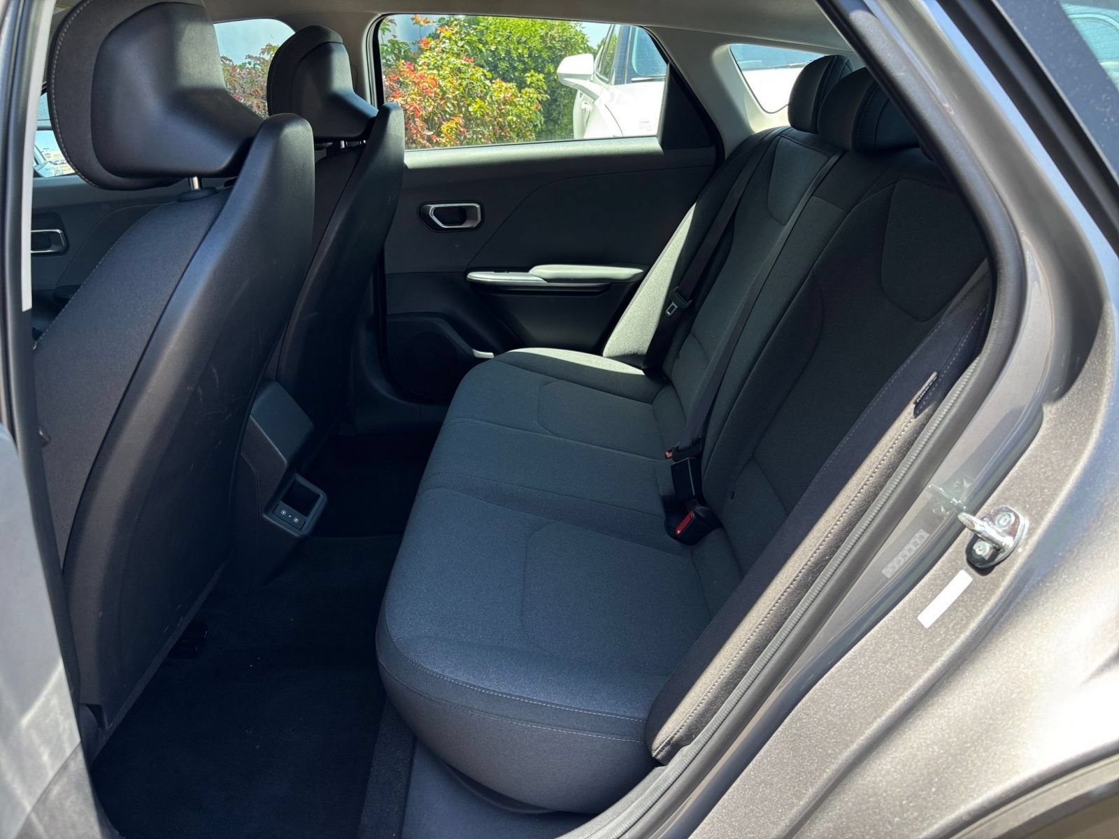 Used 2025 Kia K4 FWD image 25